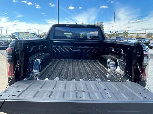 2026 GMC Sierra EV Standard Range Elevation