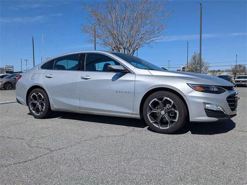 2022 Chevrolet Malibu FWD LT
