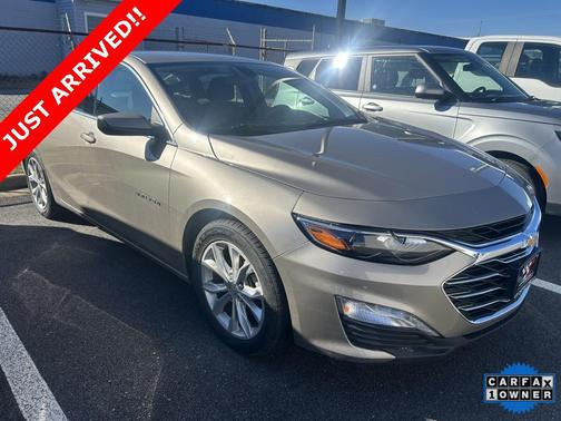 2022 Chevrolet Malibu FWD LT