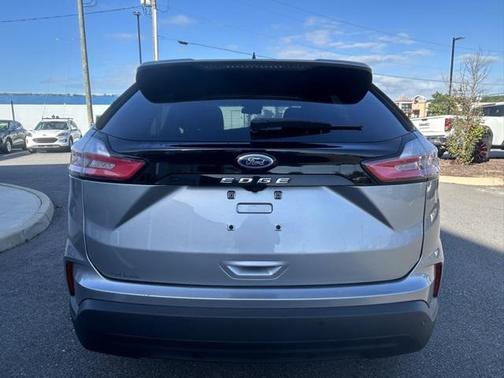 2021 Ford Edge SE