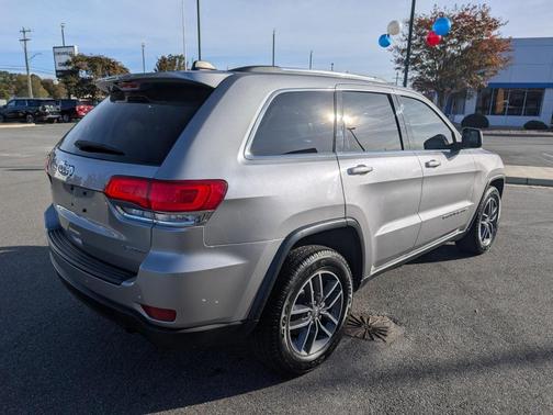 2018 Jeep Grand Cherokee Laredo E