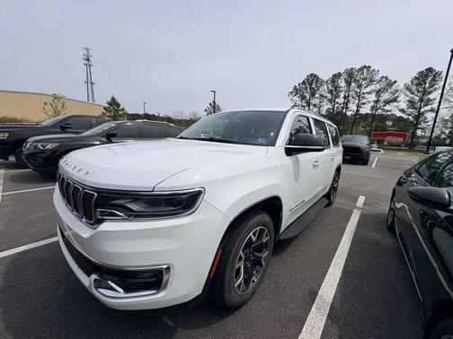 Bright White Clearcoat 2024 Jeep Wagoneer L Series III 4x4