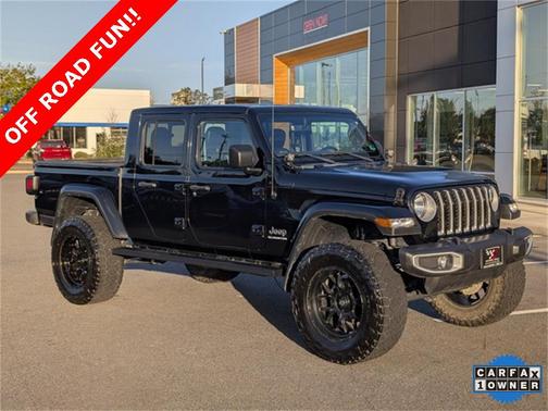 2022 Jeep Gladiator Overland