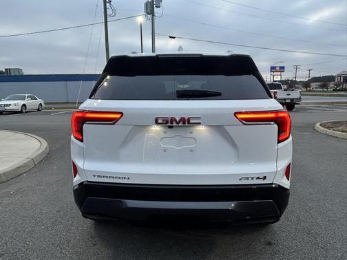 2026 GMC Terrain AWD AT4
