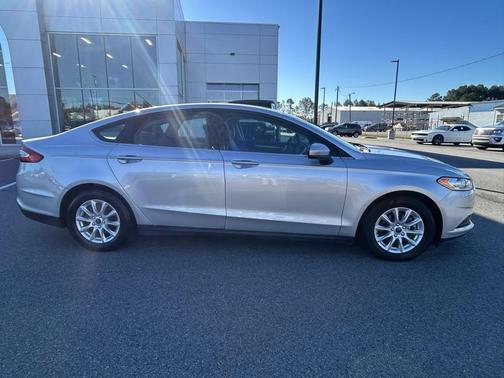 2016 Ford Fusion S