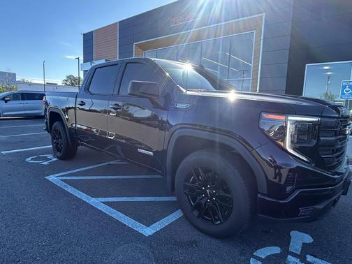 2023 GMC Sierra 1500 Elevation