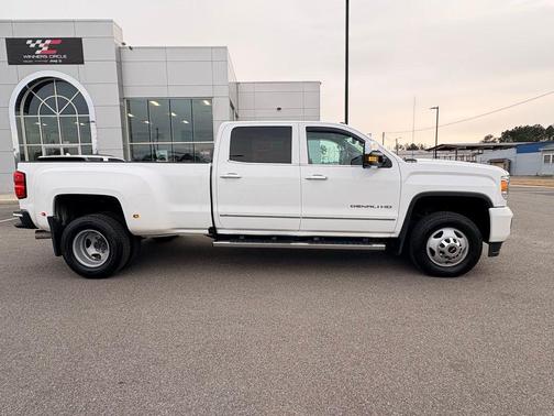 2016 GMC Sierra 3500 Denali