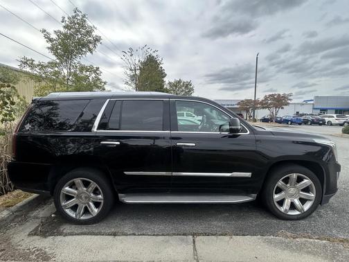 2015 Cadillac Escalade Luxury