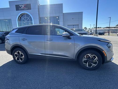 2024 Kia Sportage LX