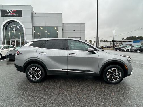 2024 Kia Sportage LX