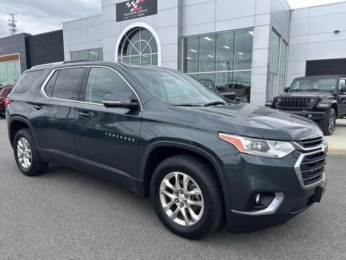 2018 Chevrolet Traverse LT Cloth