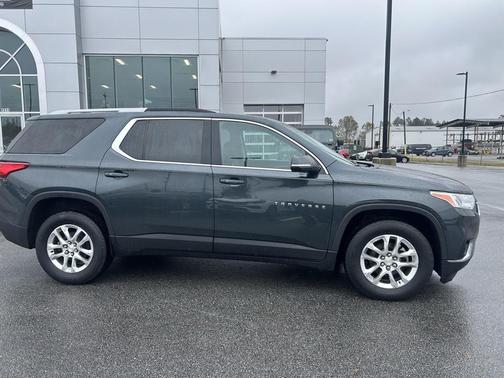 2018 Chevrolet Traverse LT Cloth