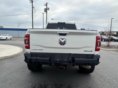 2019 RAM 2500 Limited Crew Cab 4x4 6'4' Box