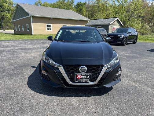 Super Black 2020 Nissan Altima S FWD