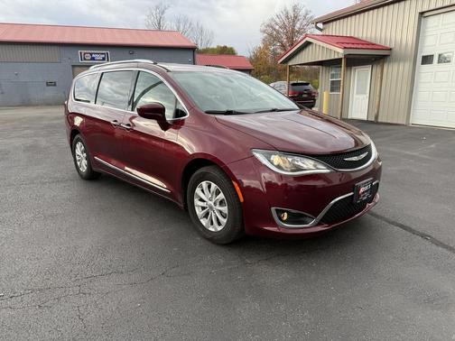 2018 Chrysler Pacifica Touring-L Plus