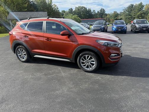 2017 Hyundai TUCSON SE
