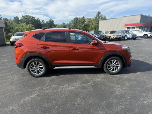 2017 Hyundai TUCSON SE