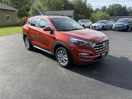 2017 Hyundai TUCSON SE
