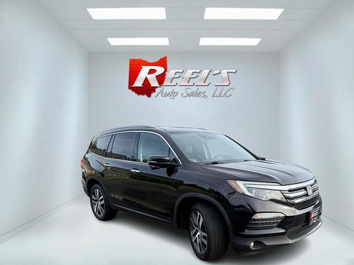 Crystal Black Pearl 2018 Honda Pilot Touring
