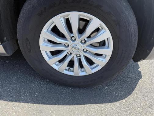 2017 Nissan Armada SV AWD