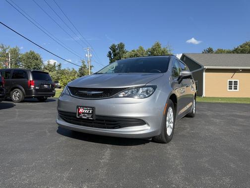 2020 Chrysler Voyager LXI