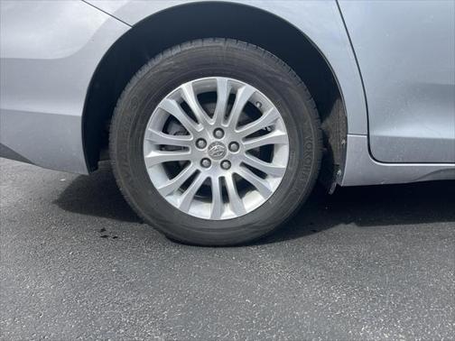2012 Toyota Sienna XLE