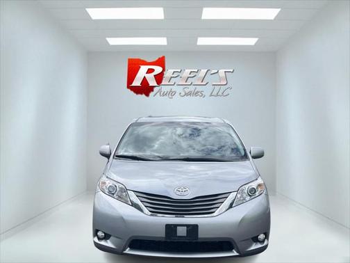 2012 Toyota Sienna XLE