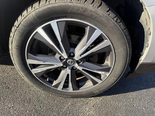 2018 Nissan Pathfinder Platinum