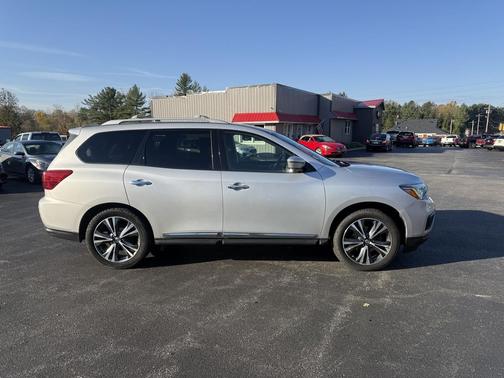 2018 Nissan Pathfinder Platinum