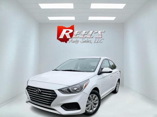 Frost White Pearl 2019 Hyundai Accent SE