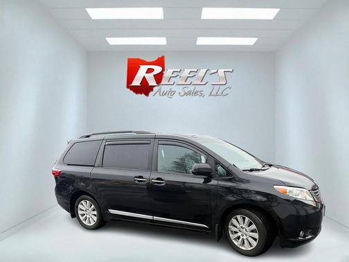 2017 Toyota Sienna XLE