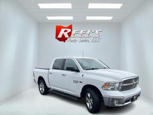 Bright White Clearcoat 2018 RAM 1500 Big Horn