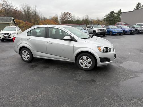 2016 Chevrolet Sonic LS
