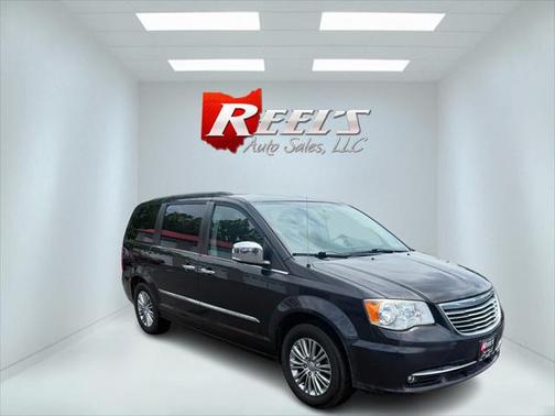 2014 Chrysler Town & Country Touring-L