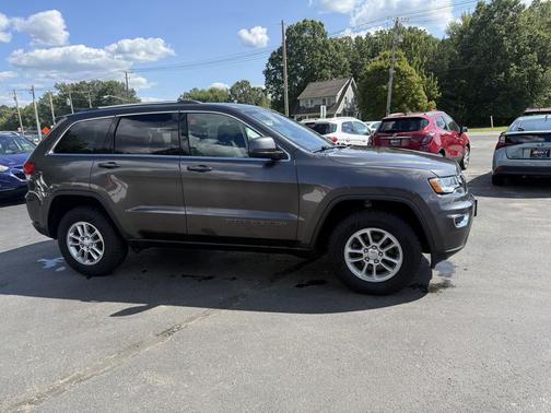2019 Jeep Grand Cherokee Laredo