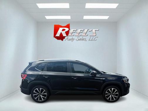 2022 Volkswagen Taos SE 4Motion
