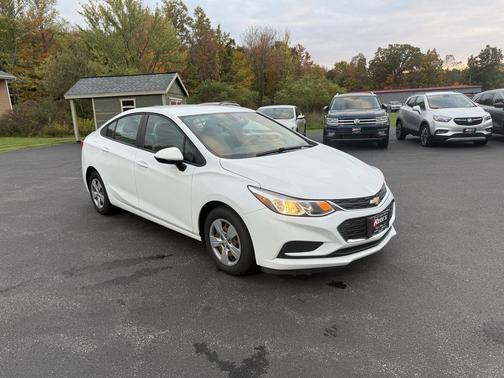 2018 Chevrolet Cruze LS