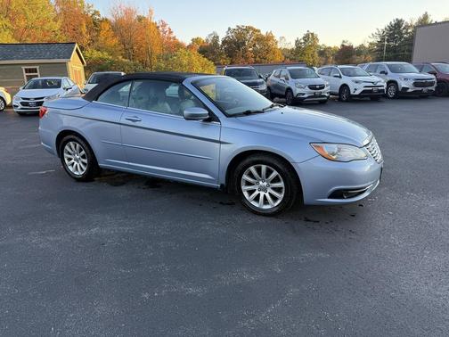 2012 Chrysler 200 Touring