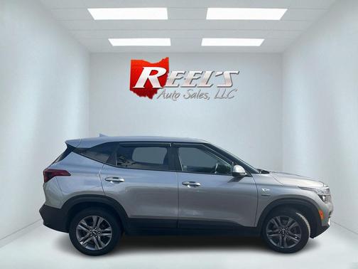 Gray 2021 Kia Seltos LX AWD