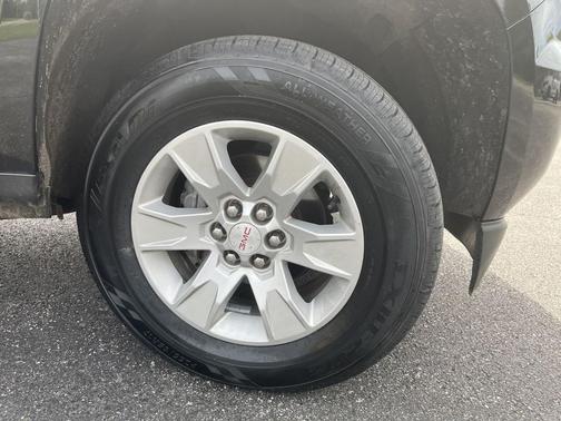 Onyx Black 2016 GMC Canyon SLE