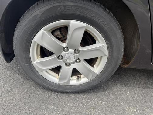 2008 Kia Rondo LX V6