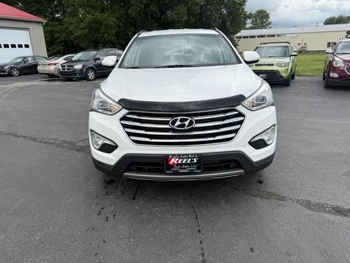 2016 Hyundai SANTA FE SE