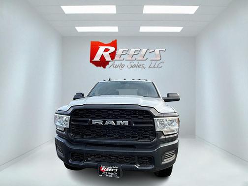 2022 RAM 2500 Tradesman Crew Cab 4x4 6'4' Box
