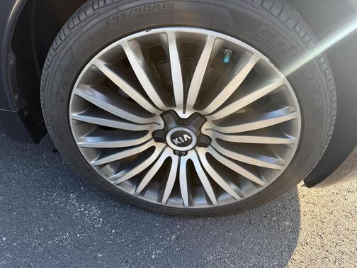 2015 Kia Cadenza Premium