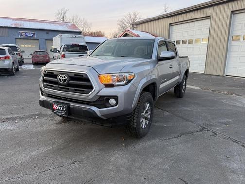 2016 Toyota Tacoma SR5