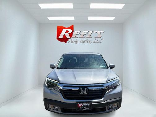 Lunar Silver Metallic 2018 Honda Ridgeline RTL-E
