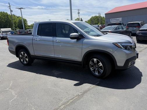 Lunar Silver Metallic 2018 Honda Ridgeline RTL-E