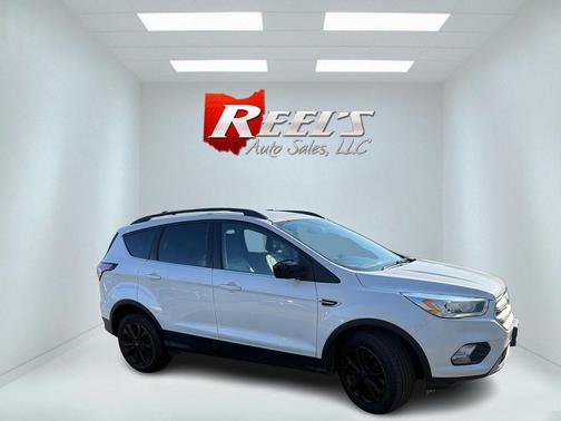 White 2018 Ford Escape SEL