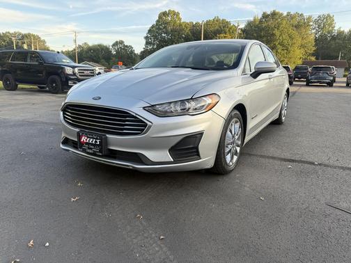 2019 Ford Fusion Hybrid SE