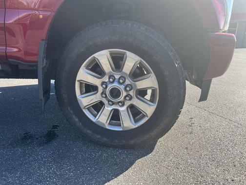 Ruby Red Metallic Tinted Clearcoat 2017 Ford F-250 Platinum